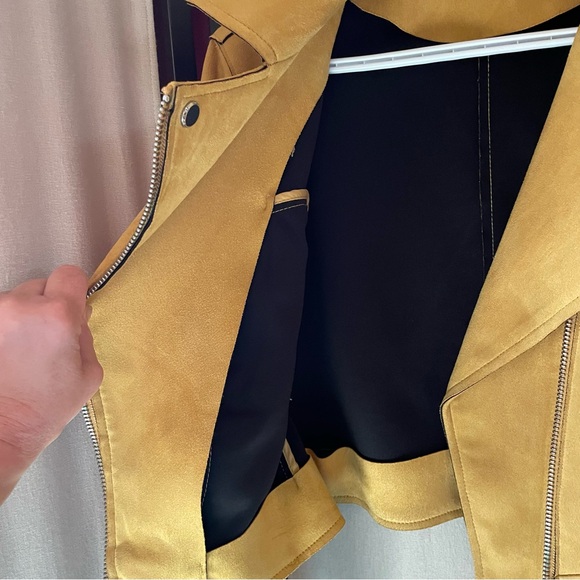 ⬇️ $37.00 ⬇️ Zara Basic Outerwear Faux Leather Biker Jacket Mustard shade. - Picture 8 of 16
